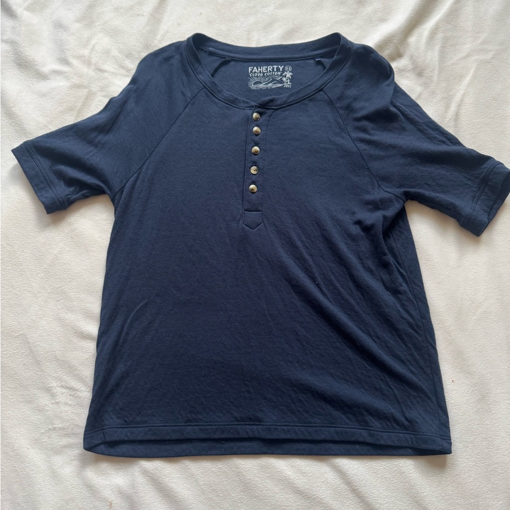 Faherty tee shirt